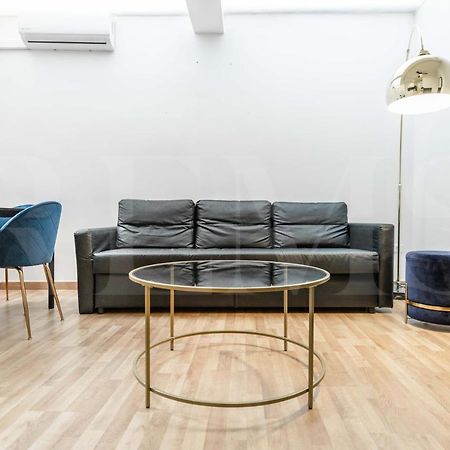 Апартаменты Modern Gem In Heart Of Malaga, Near Sights Rems Экстерьер фото