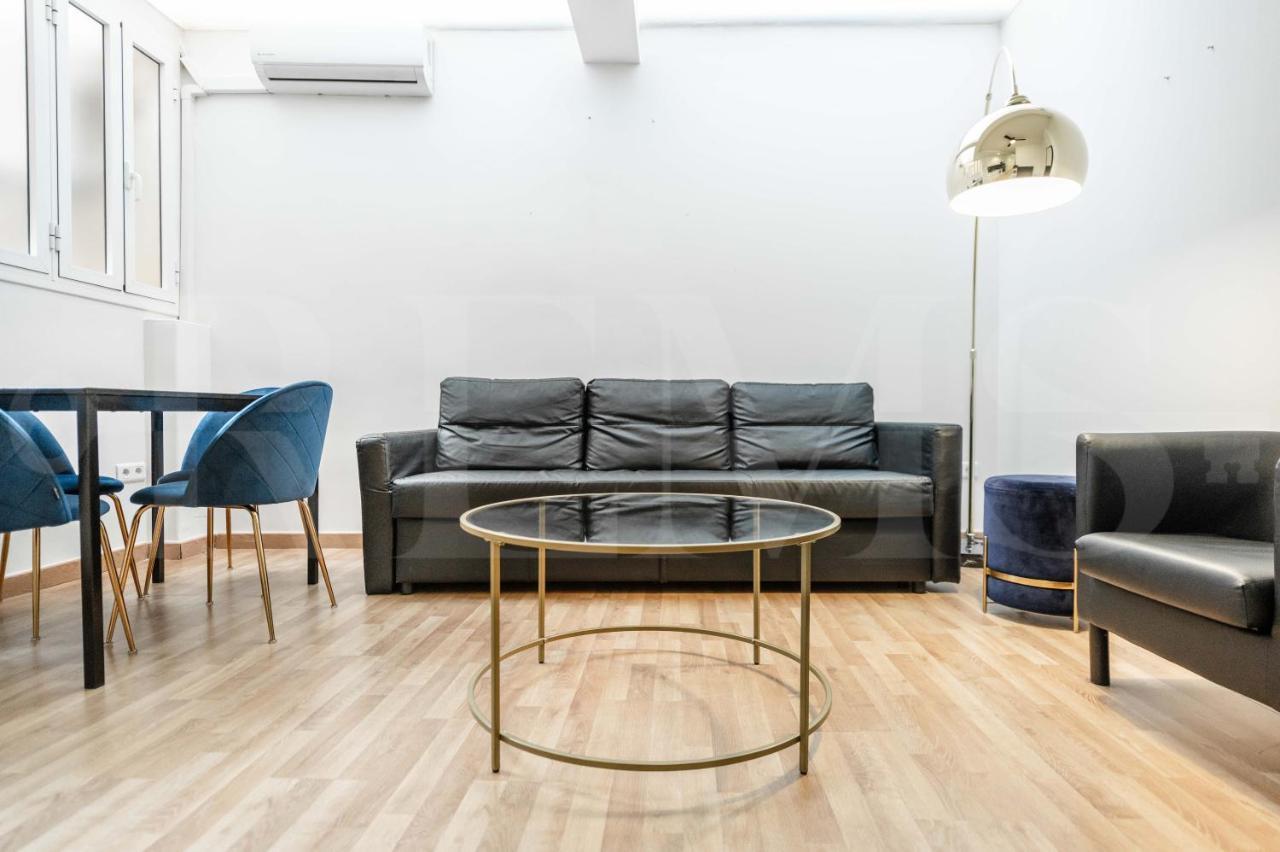 Апартаменты Modern Gem In Heart Of Malaga, Near Sights Rems Экстерьер фото