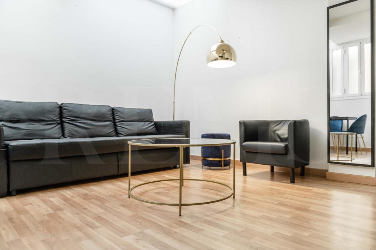 Апартаменты Modern Gem In Heart Of Malaga, Near Sights Rems Экстерьер фото